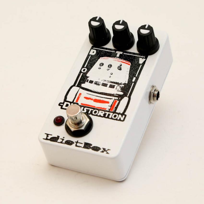 idiot-box-effects-d4-distortion-give-away-reminder